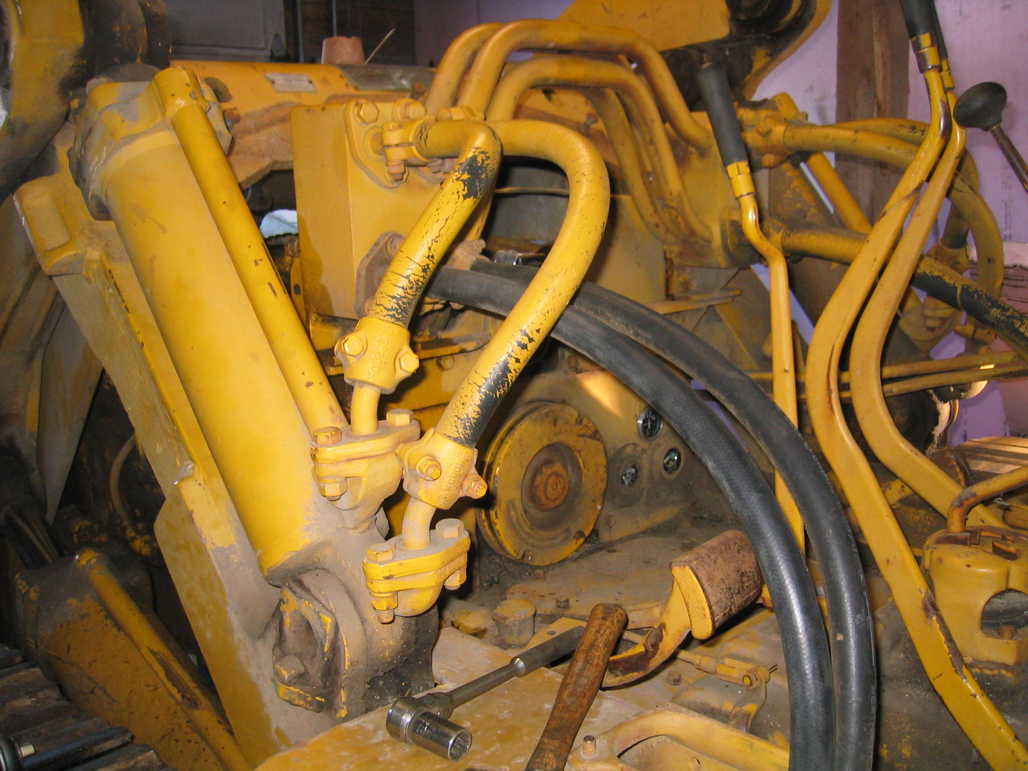 Caterpillar D4